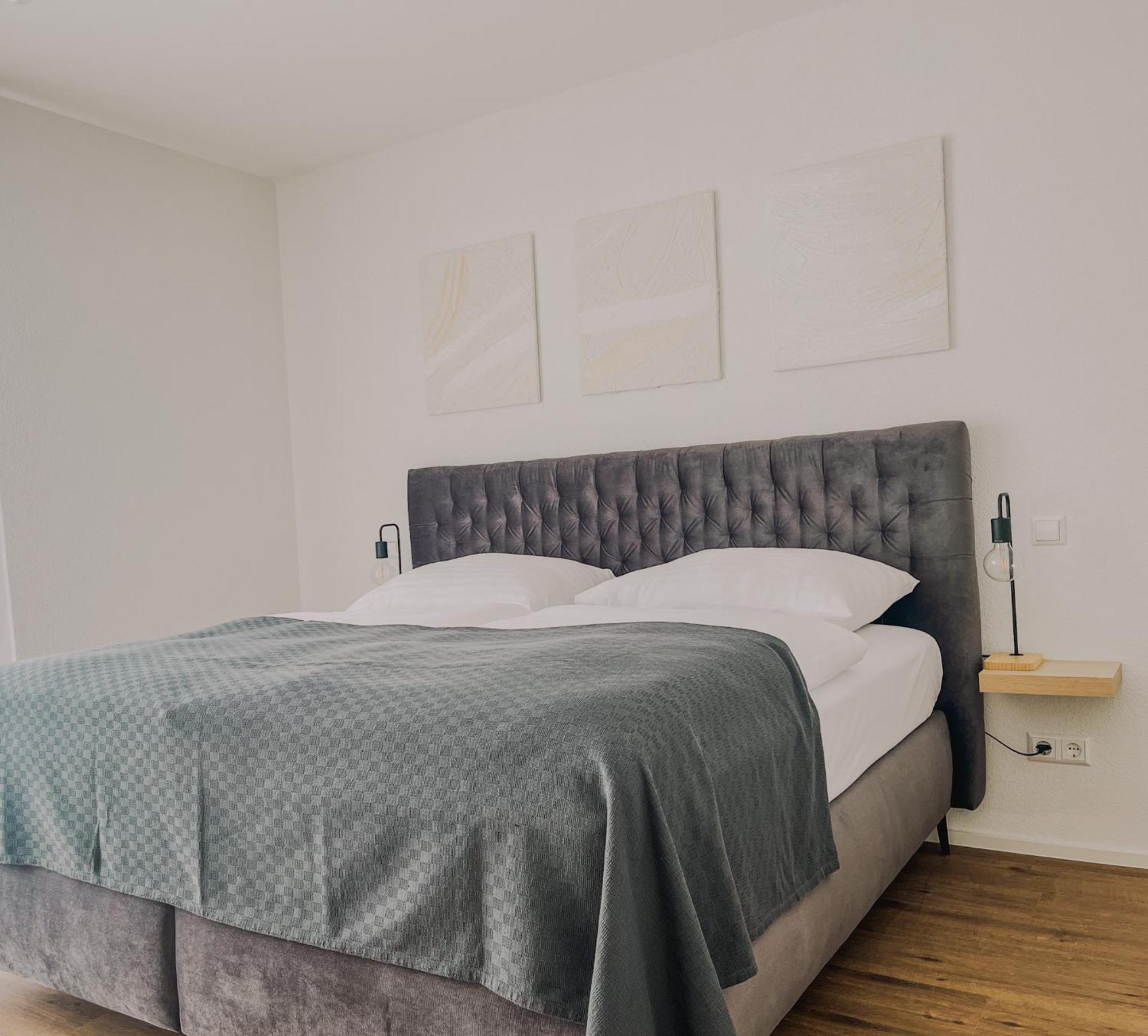 Schluessel Apartments Лар Екстериор снимка