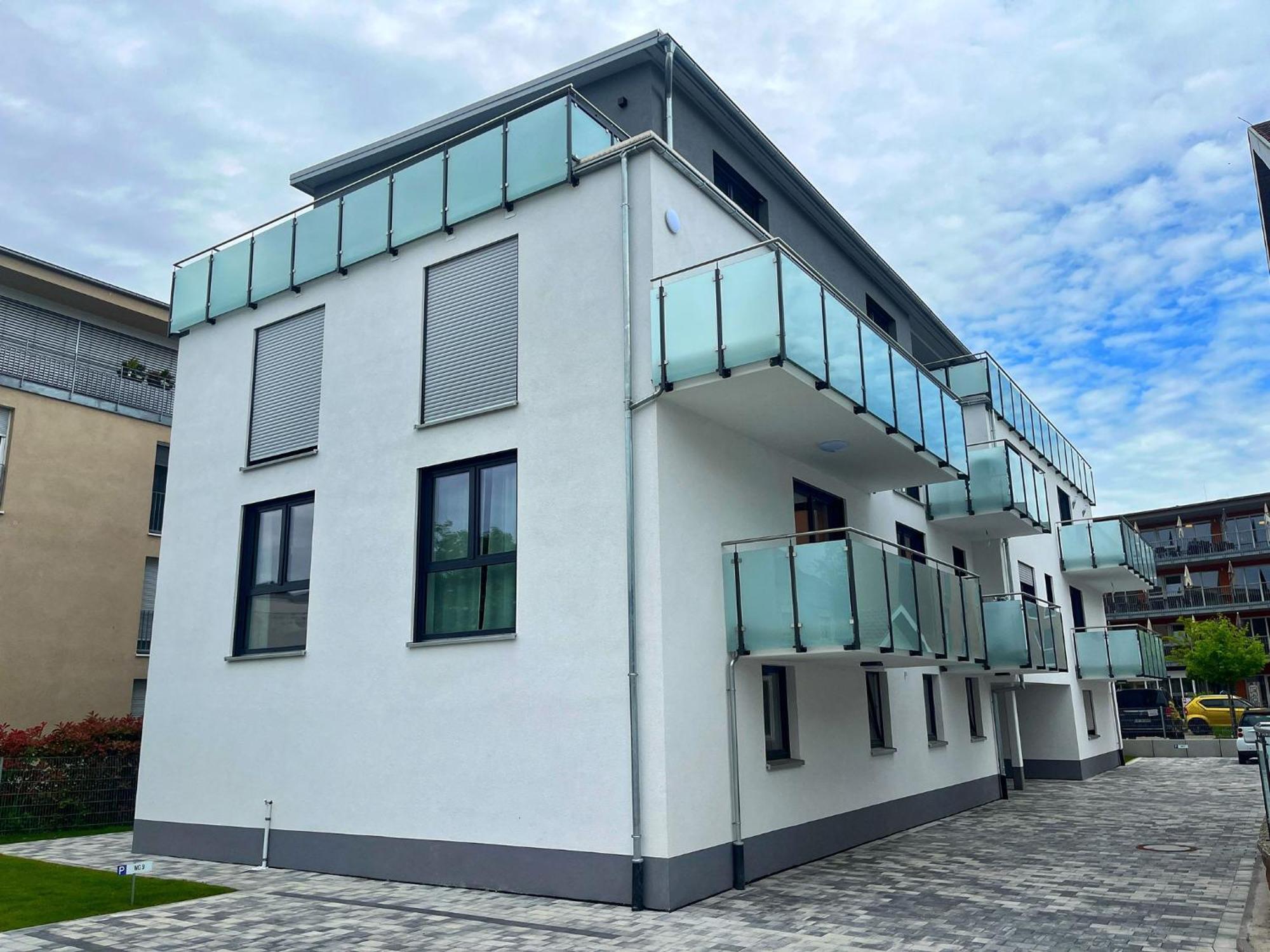 Schluessel Apartments Лар Екстериор снимка